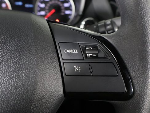 New 2025 Mitsubishi Eclipse Cross LE image 32