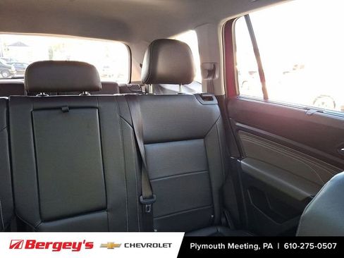 Used 2022 Volkswagen Atlas SE image 16