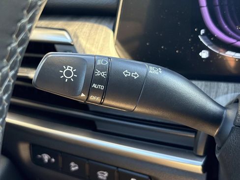 Used 2025 Kia Telluride EX w/ EX Captain's Chair Package image 29