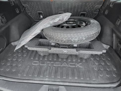 Used 2021 Subaru Outback Touring XT image 8