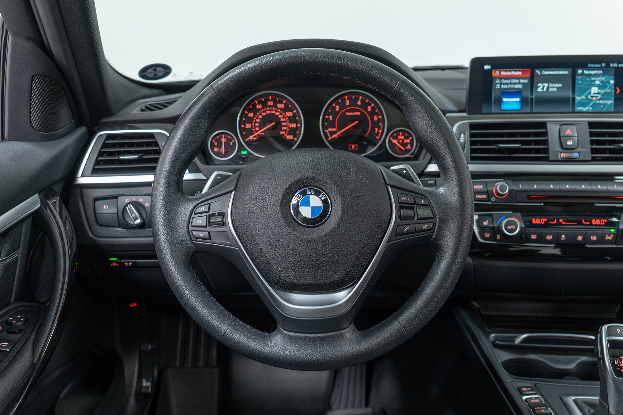Used 2018 BMW 330i xDrive Wagon AWD/4WD image 18