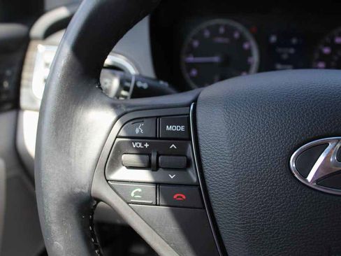 Used 2015 Hyundai Sonata Limited image 17