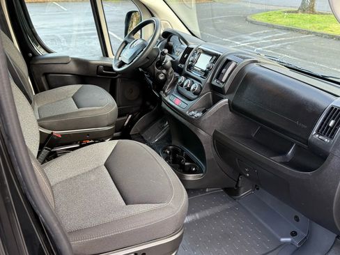 Used 2018 RAM ProMaster 2500 w/ Mopar Trailer Tow Group image 13