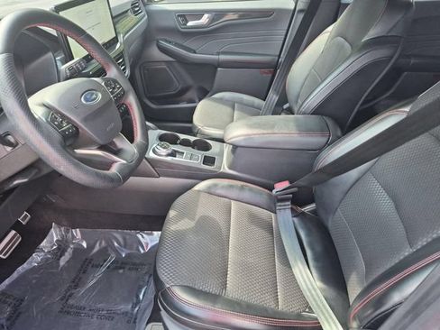 Used 2024 Ford Escape ST-Line w/ Tech Pack #1 AWD/4WD image 15