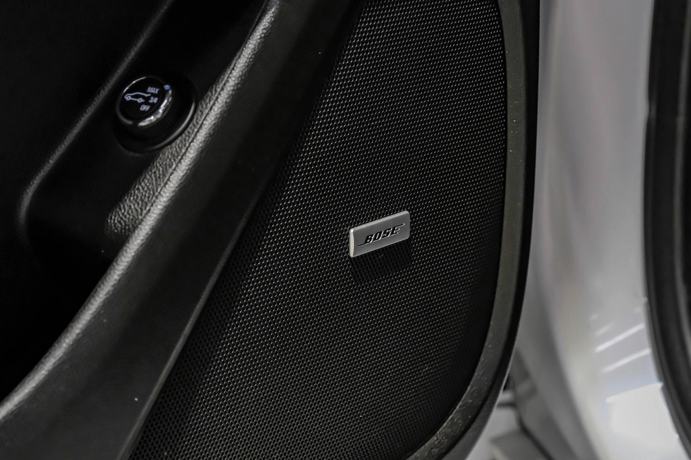 Used 2019 Chevrolet Traverse High Country w/ LPO, Floor Liner Package AWD/4WD image 63