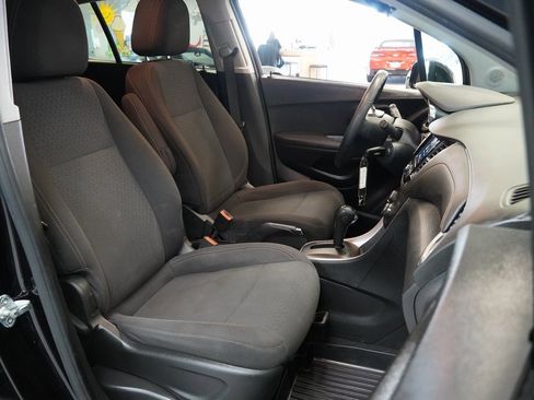 Used 2020 Chevrolet Trax LS w/ Tint and Cruise Package image 30