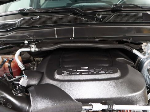 Used 2024 RAM 2500 Big Horn w/ Safety Group AWD/4WD image 32