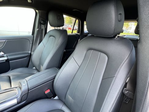 Certified 2025 Mercedes-Benz GLA 250 image 16