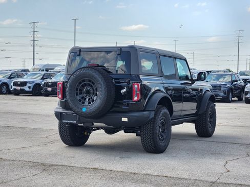 New 2026 Ford Bronco Badlands w/ Sasquatch Package AWD/4WD image 4