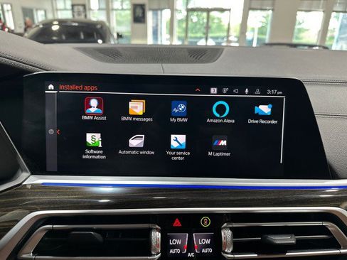 Used 2021 BMW X7 xDrive40i w/ M Sport Package AWD/4WD image 76