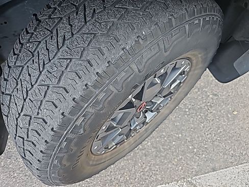 Used 2022 Nissan Frontier Pro-X w/ Pro-X Premium Package image 31