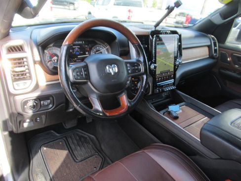 Used 2019 RAM 1500 Limited image 16