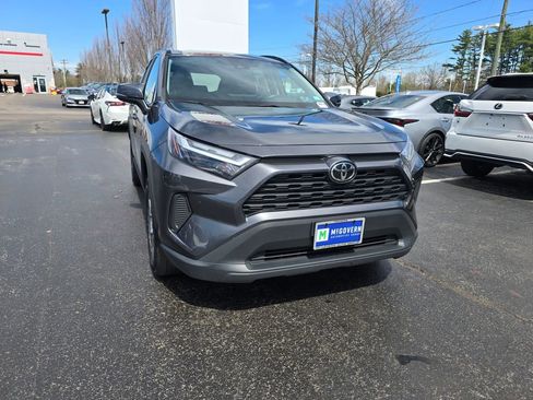 Used 2023 Toyota RAV4 XLE image 9