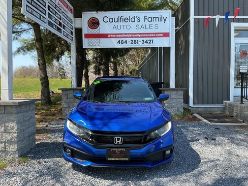 Used 2019 Honda Civic Sport image 2