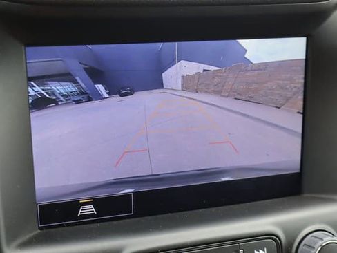 Used 2024 GMC Terrain SLT FWD image 7