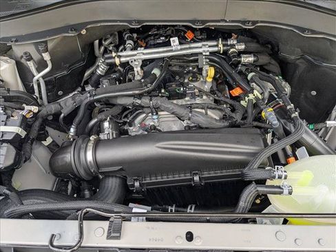 New 2026 Ford Explorer Active RWD image 15