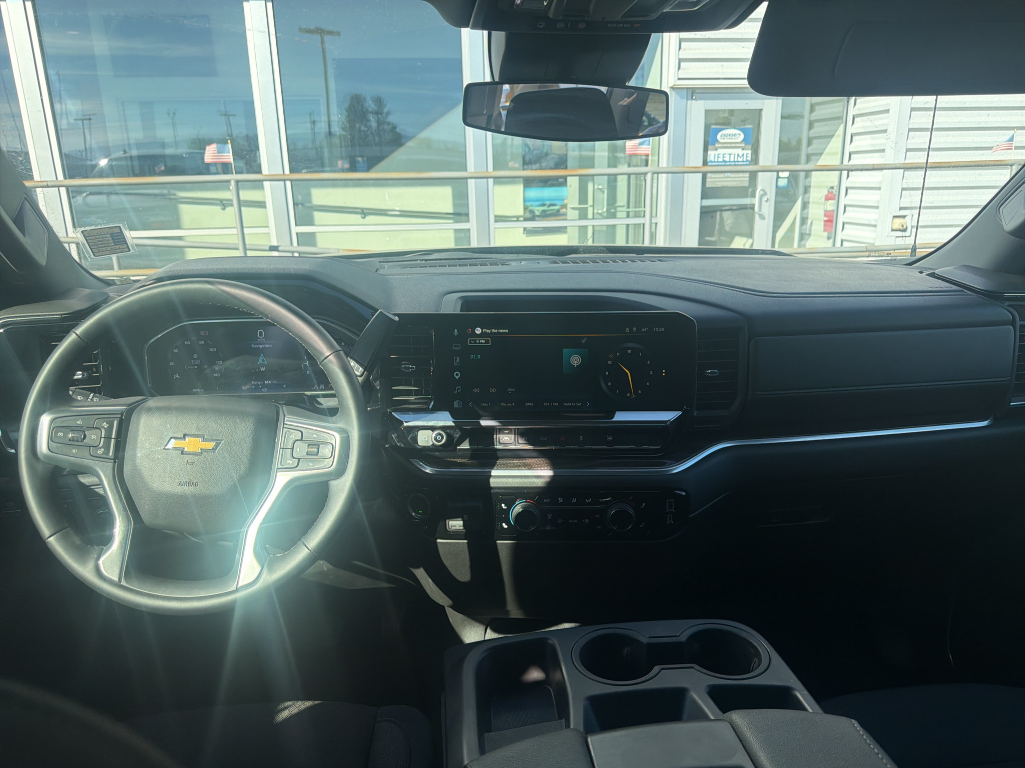 Used 2026 Chevrolet Silverado 1500 LT AWD/4WD image 10