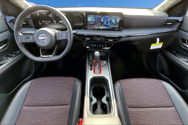 New 2026 Nissan Kicks SR FWD image 5