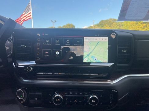 New 2026 GMC Sierra 1500 SLE image 14