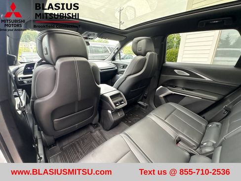 Used 2024 Cadillac Lyriq Luxury AWD/4WD image 42