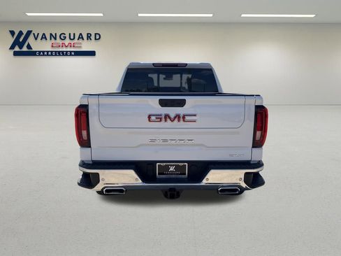 New 2026 GMC Sierra 1500 SLT image 4
