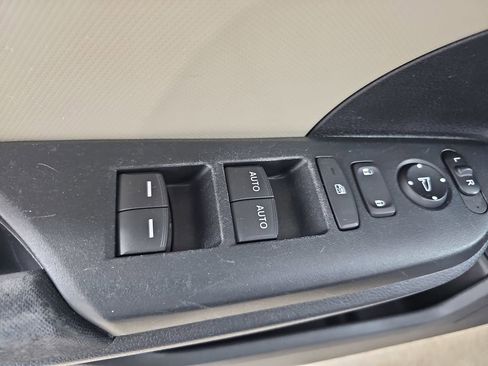 Used 2016 Honda Civic LX image 32