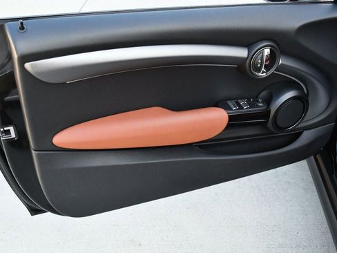 Used 2024 MINI Cooper S w/ Signature Upholstery Package FWD image 50