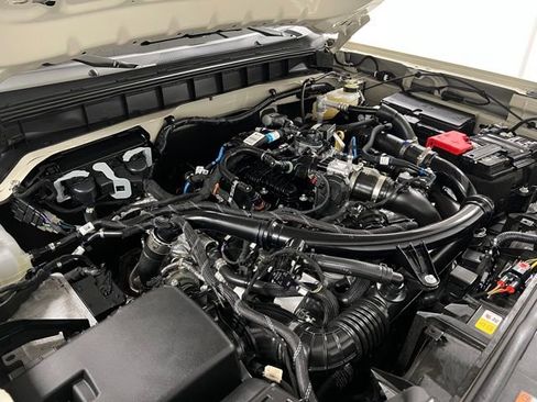 Used 2025 Ford Bronco Outer Banks image 61