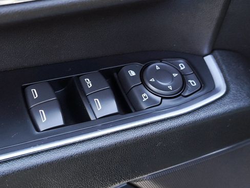 Used 2024 Chevrolet Silverado 2500 LT AWD/4WD image 21