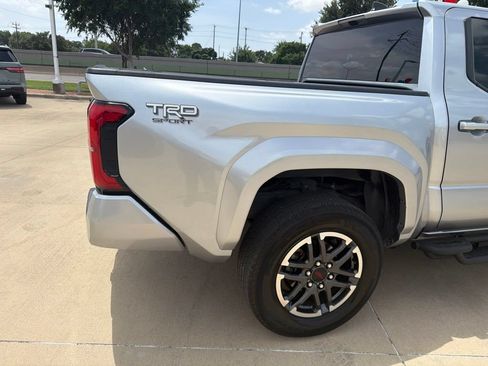 Used 2024 Toyota Tacoma TRD Sport RWD image 13