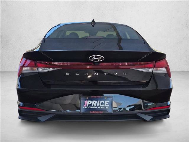 Used 2022 Hyundai Elantra SEL FWD image 7