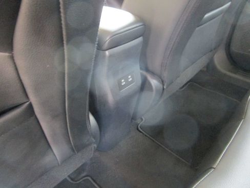 Used 2025 Nissan Kicks SR AWD/4WD image 18