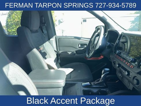 Used 2025 Nissan Frontier PRO-4X w/ Pro Convenience Package image 6