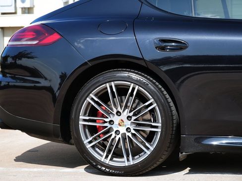 Used 2015 Porsche Panamera GTS w/ Premium Package Plus AWD/4WD image 36