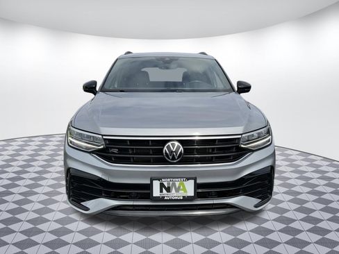 Used 2022 Volkswagen Tiguan SE R-Line AWD/4WD image 5