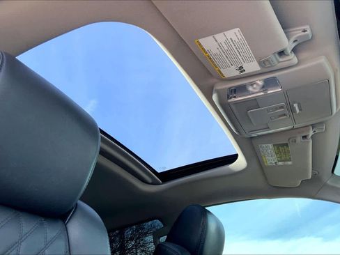 Used 2015 Toyota Tundra Platinum image 13