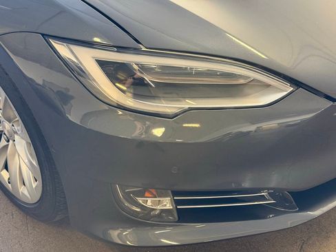 Used 2017 Tesla Model S 75D AWD/4WD image 35