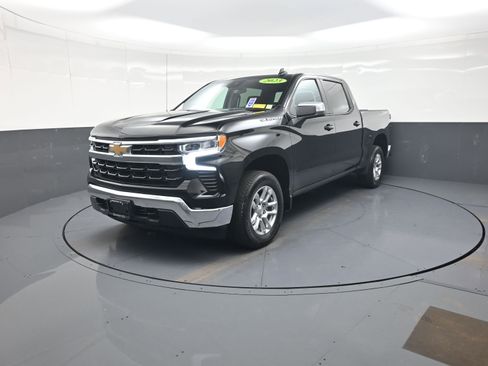 Used 2023 Chevrolet Silverado 1500 LT AWD/4WD image 7