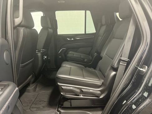Used 2024 GMC Yukon Denali image 17