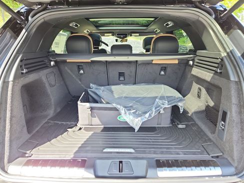 New 2026 Land Rover Range Rover Sport Dynamic SE AWD/4WD image 13