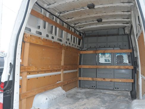 Used 2021 Nissan NV High Roof image 14