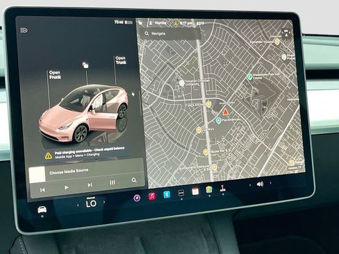 Used 2025 Tesla Model Y Long Range RWD image 12