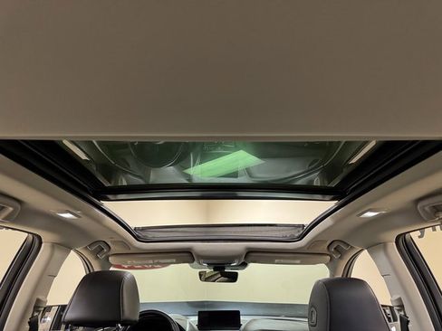 Used 2024 Acura RDX w/ Technology Package image 19