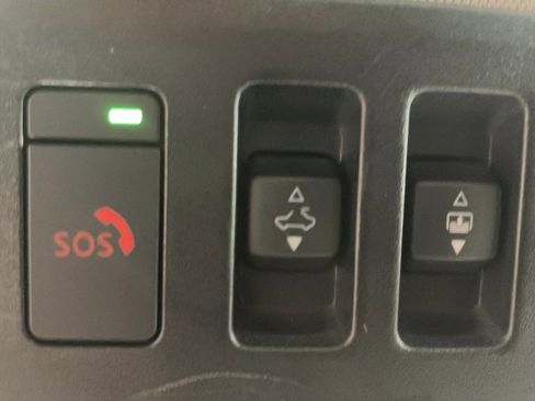 Used 2023 Nissan Rogue Platinum w/ Platinum Premium Package image 13