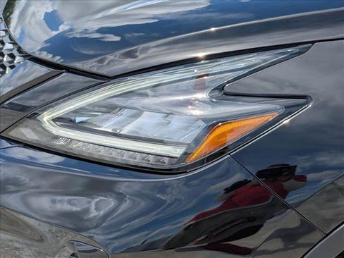 Certified 2024 Nissan Murano SV w/ SV Midnight Edition Package FWD image 9