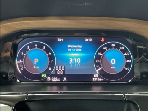 Used 2025 Volkswagen Atlas SE FWD image 37