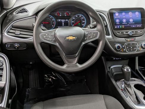 Used 2020 Chevrolet Malibu LT FWD image 4