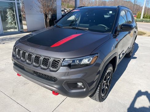 Used 2024 Jeep Compass Trailhawk image 1