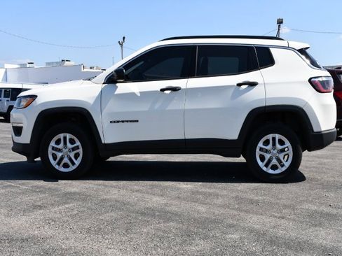 Used 2020 Jeep Compass Sport image 4