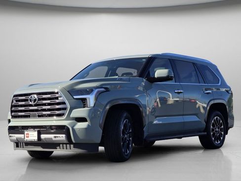 Used 2026 Toyota Sequoia Limited AWD/4WD image 19